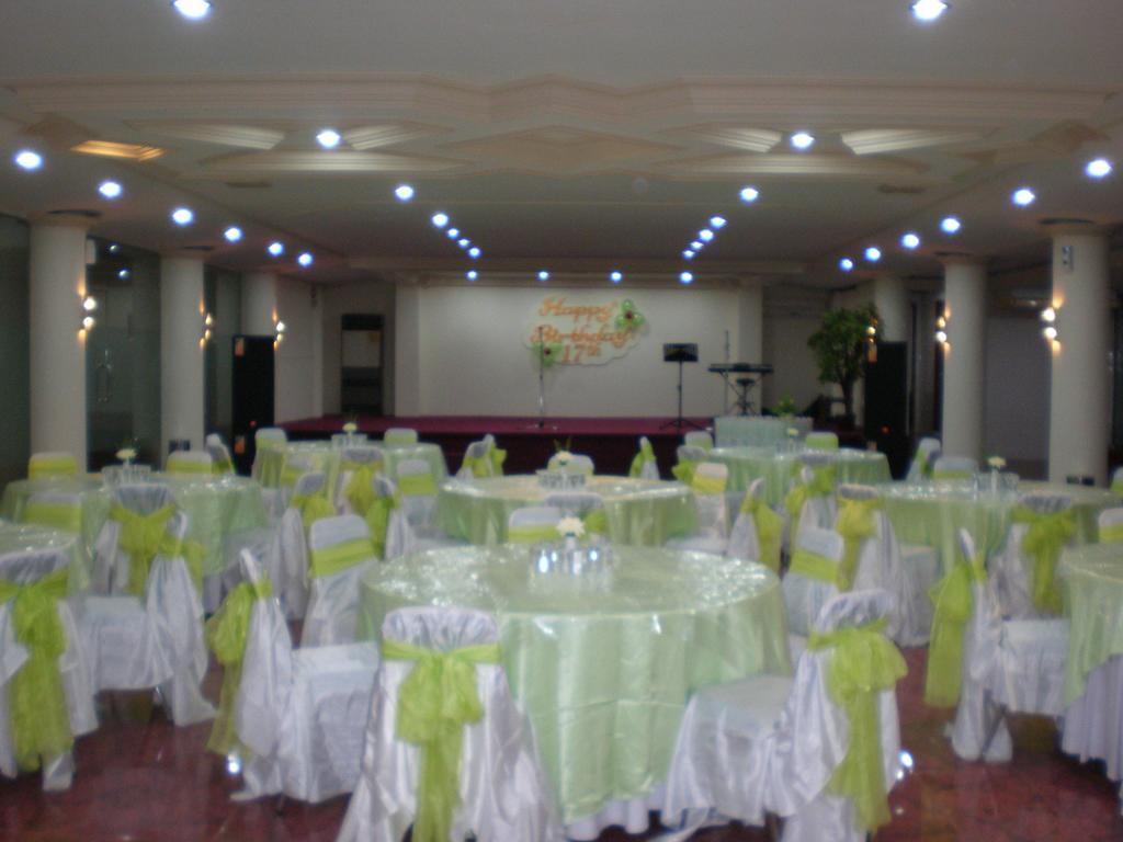 Bukit Senggigi Hotel Exterior photo